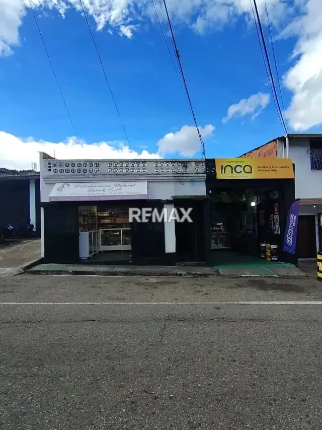 Casa doble propósito en Cordero
