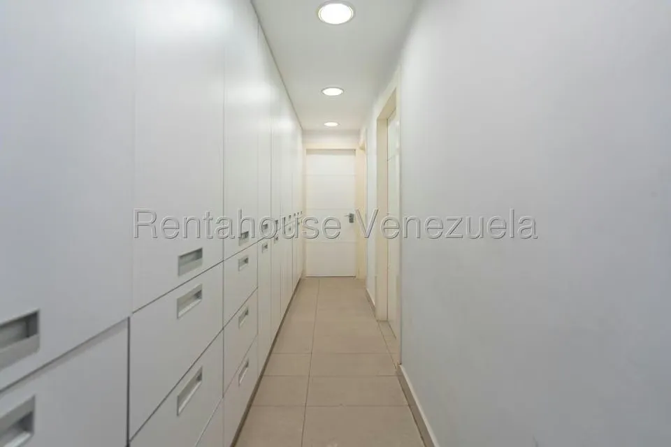Casa (Multipes Niveles) en Venta en Alto Hatillo, Distrito Metropolitano - 34