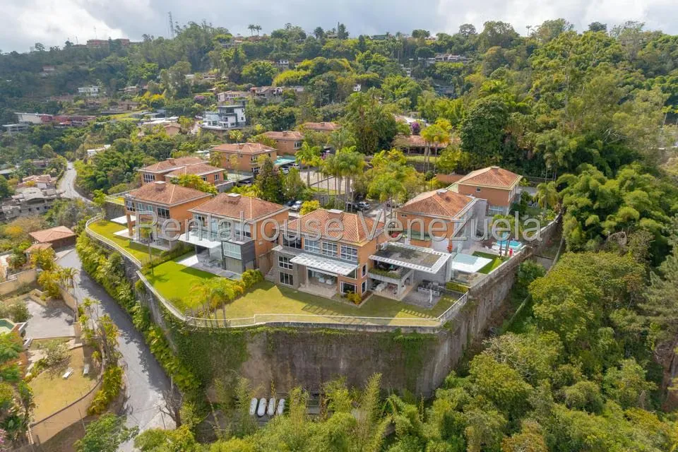 Casa (Multipes Niveles) en Venta en Alto Hatillo, Distrito Metropolitano - 43