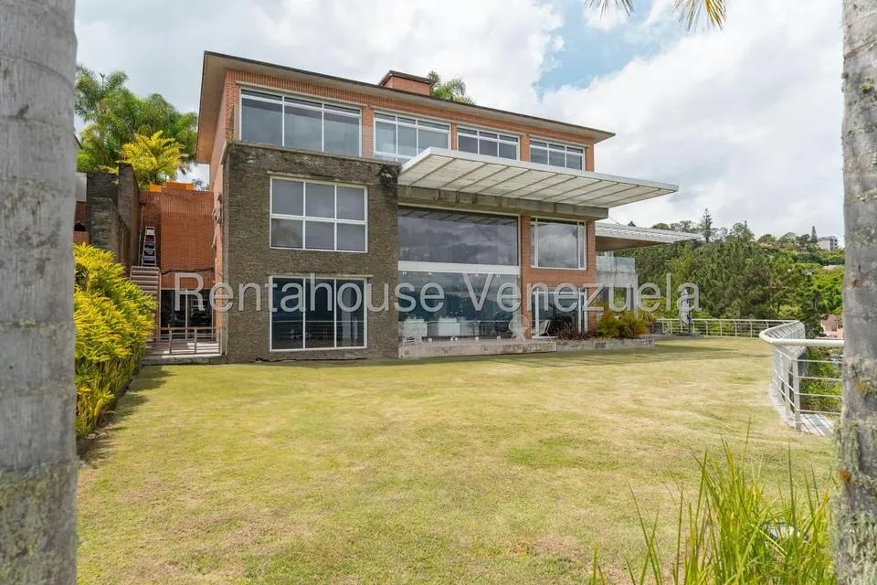 Casa (Multipes Niveles) en Venta en Alto Hatillo, Distrito Metropolitano - 55