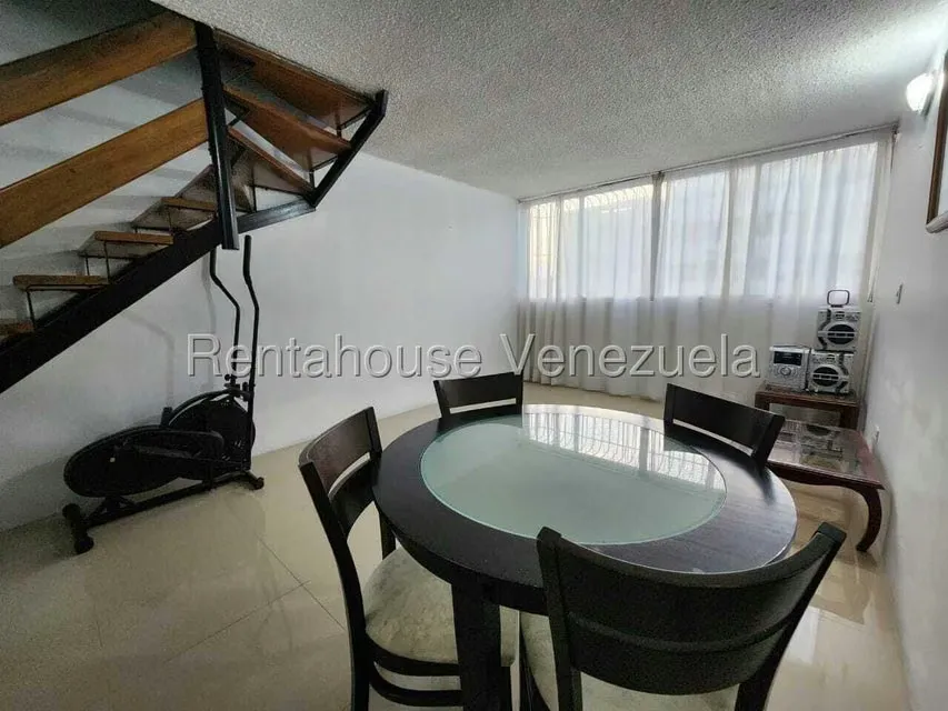 Apartamento (1 Nivel) en Alquiler en Almarriera, Lara - 14