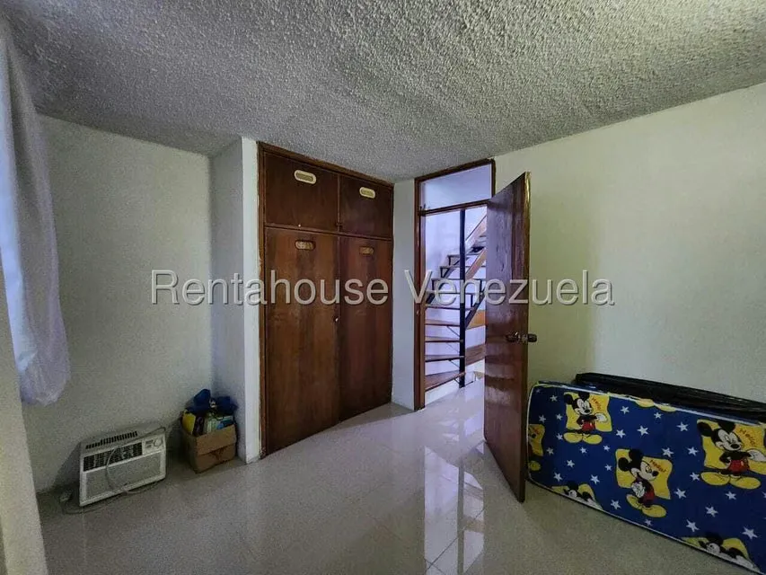 Apartamento (1 Nivel) en Alquiler en Almarriera, Lara - 19