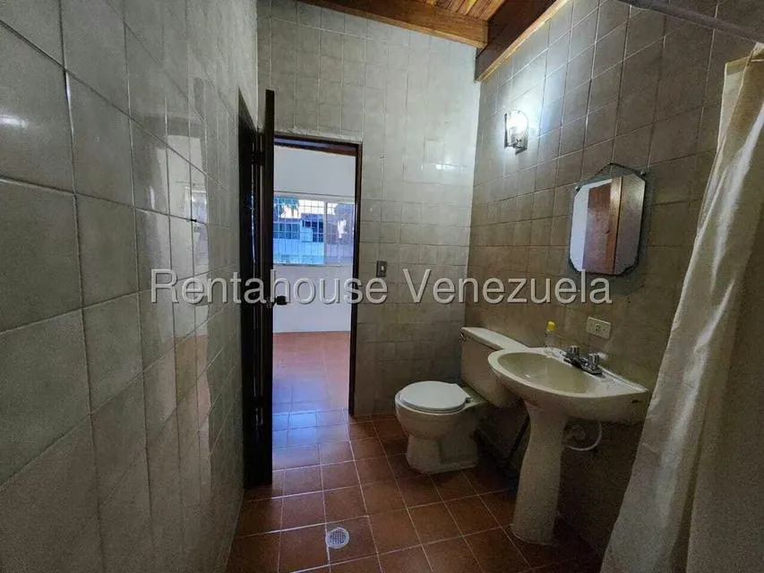 Apartamento (1 Nivel) en Alquiler en Almarriera, Lara - 22