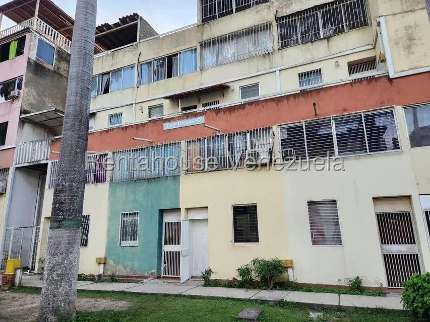 Apartamento (1 Nivel) en Alquiler en Almarriera, Lara - 5