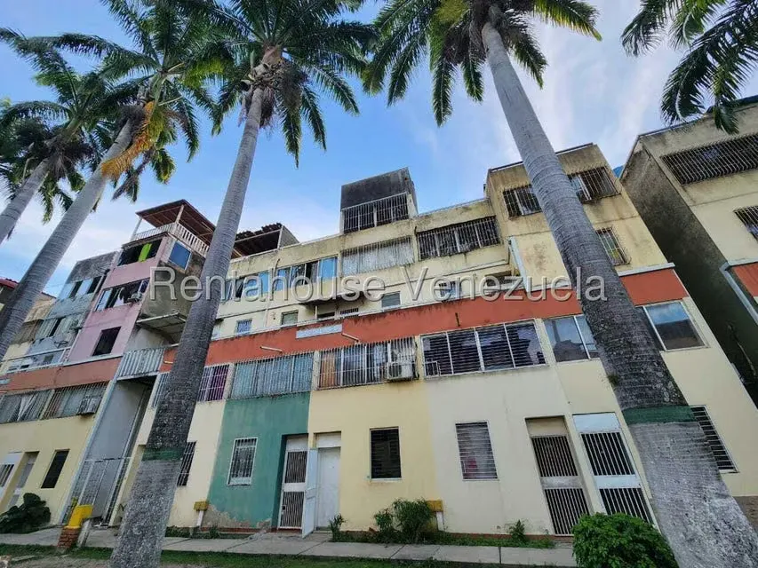 Apartamento (1 Nivel) en Alquiler en Almarriera, Lara - 6