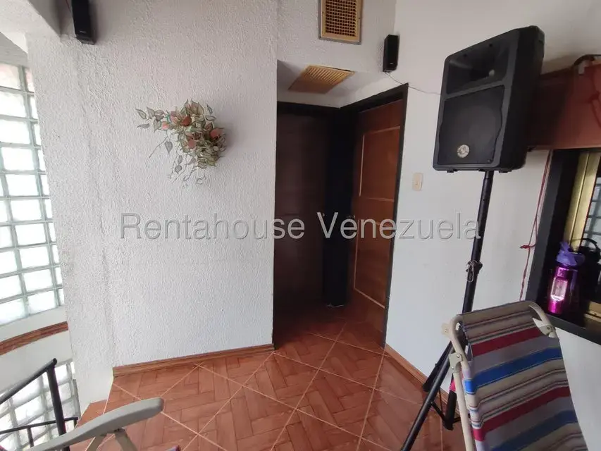 Townhouse (Duplex) en Venta en El Playon, Aragua - 17