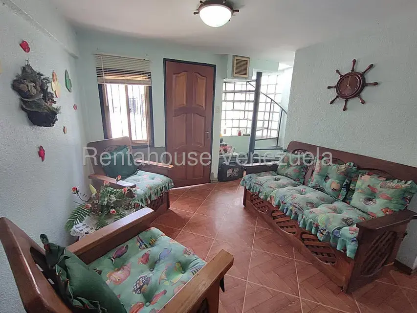 Townhouse (Duplex) en Venta en El Playon, Aragua - 2