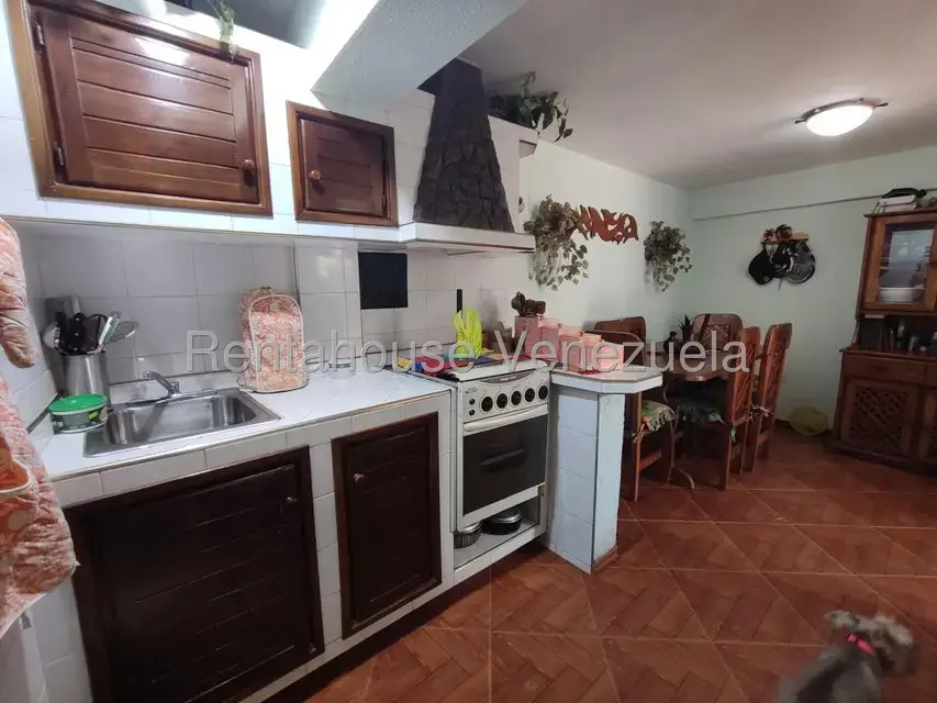 Townhouse (Duplex) en Venta en El Playon, Aragua - 8