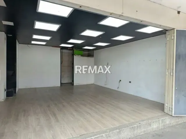 Local comercial en alquiler en Petare CC Sambilito - 4