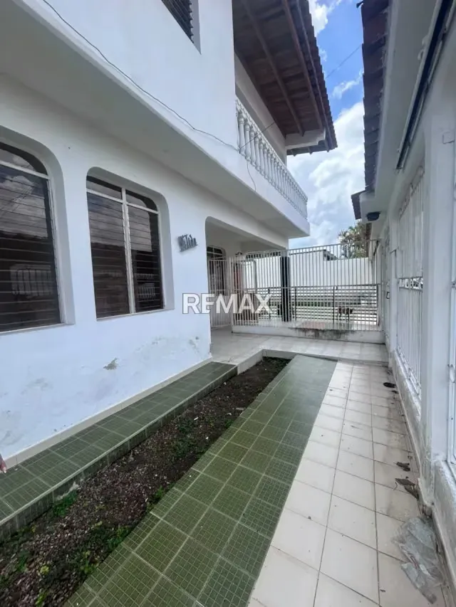 Espaciosa Casa en Alquiler en el Oeste de Barquisimeto - Planta Baja
