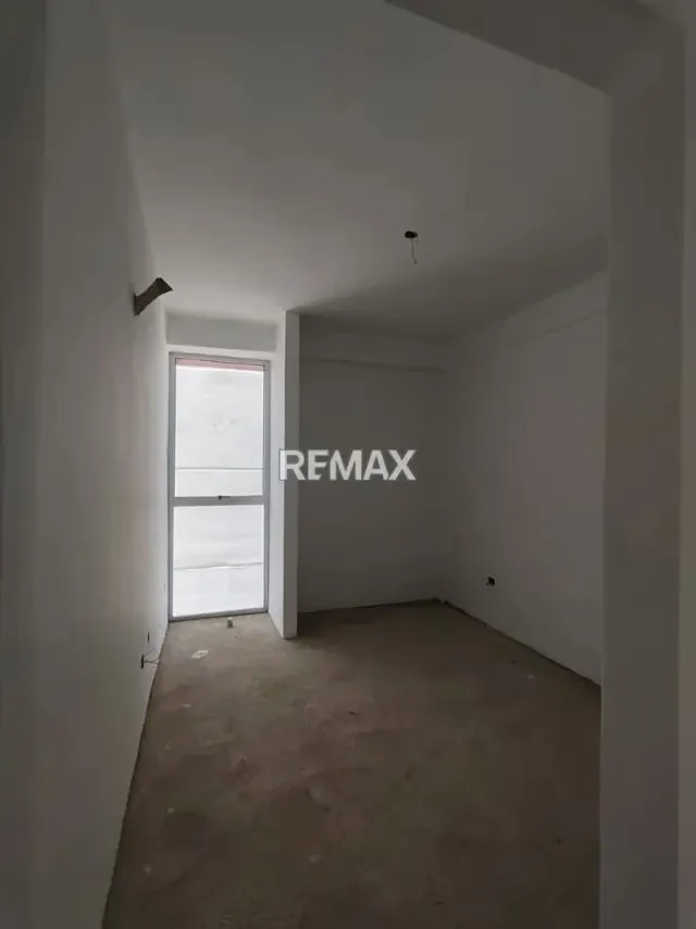 Se vende apartamento en obra gris, en el edificio MANDARIN, ubicado en la urbanización Valles de camoruco - 3