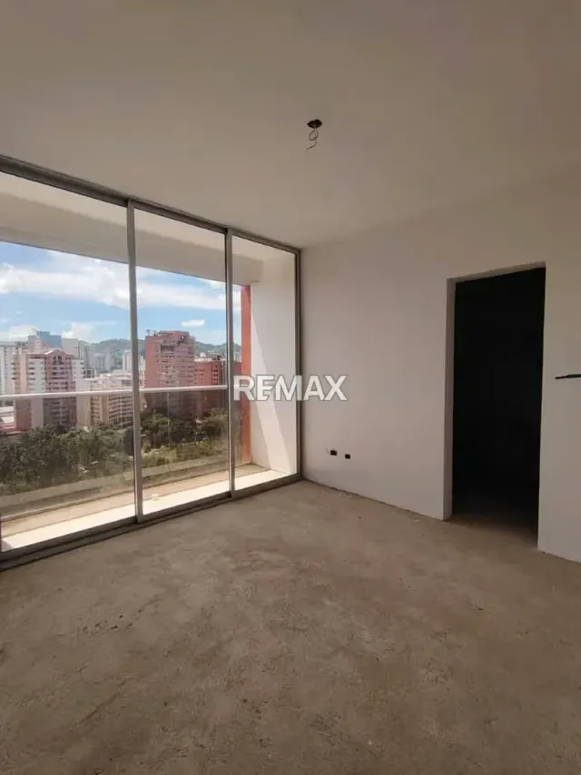 Se vende apartamento en obra gris, en el edificio MANDARIN, ubicado en la urbanización Valles de camoruco - 10
