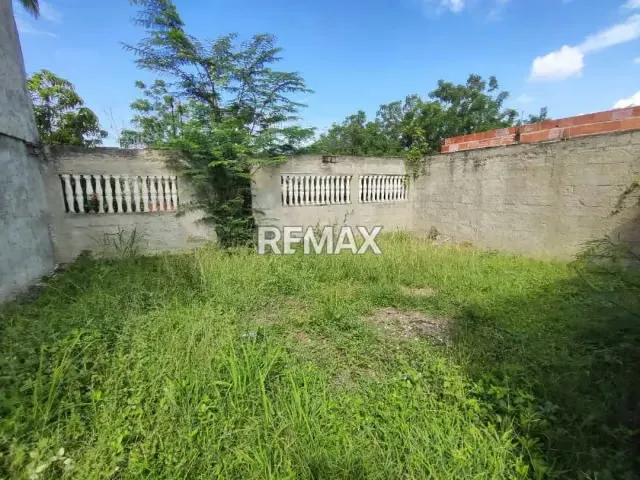 Casa en Venta Urb. Colinas de Betania - 12