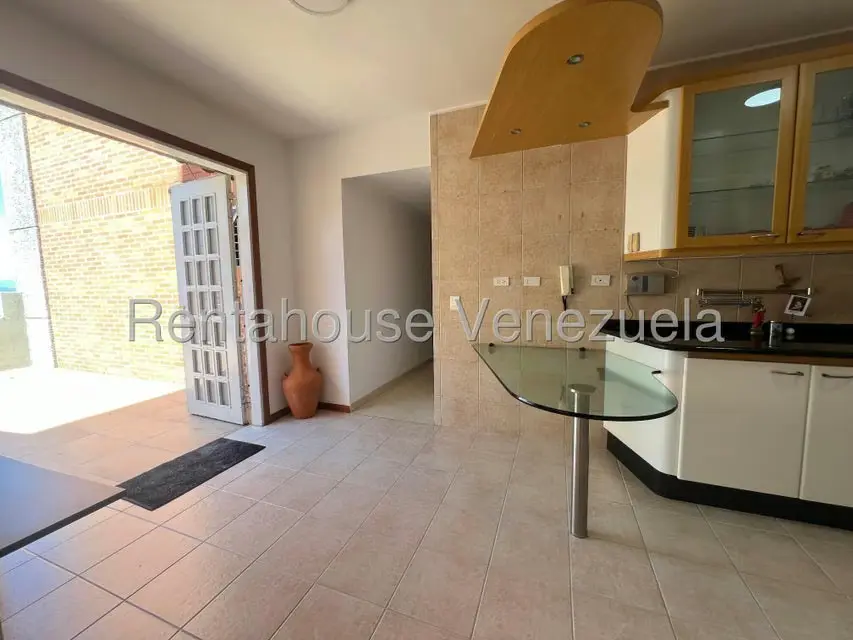 Apartamento (1 Nivel) en Venta en Miranda, Distrito Metropolitano - 23