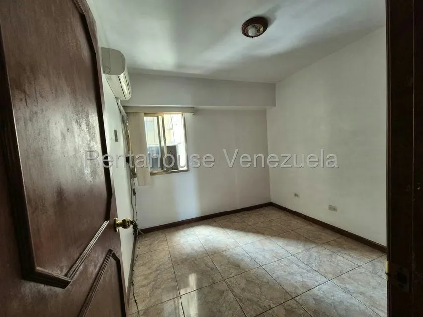 Apartamento (1 Nivel) en Venta en Parroquia San Jose, Distrito Metropolitano - 19