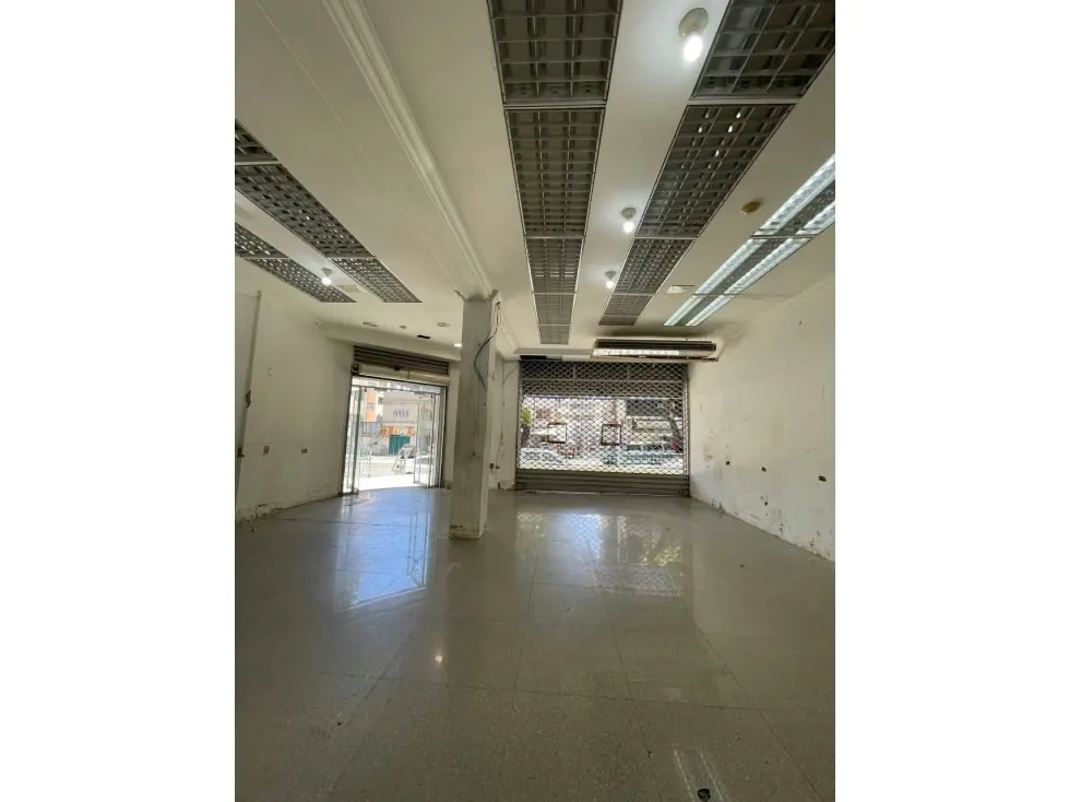 LOCAL COMERCIAL - AV. ROOSVELT - 160 Mts2 - 2
