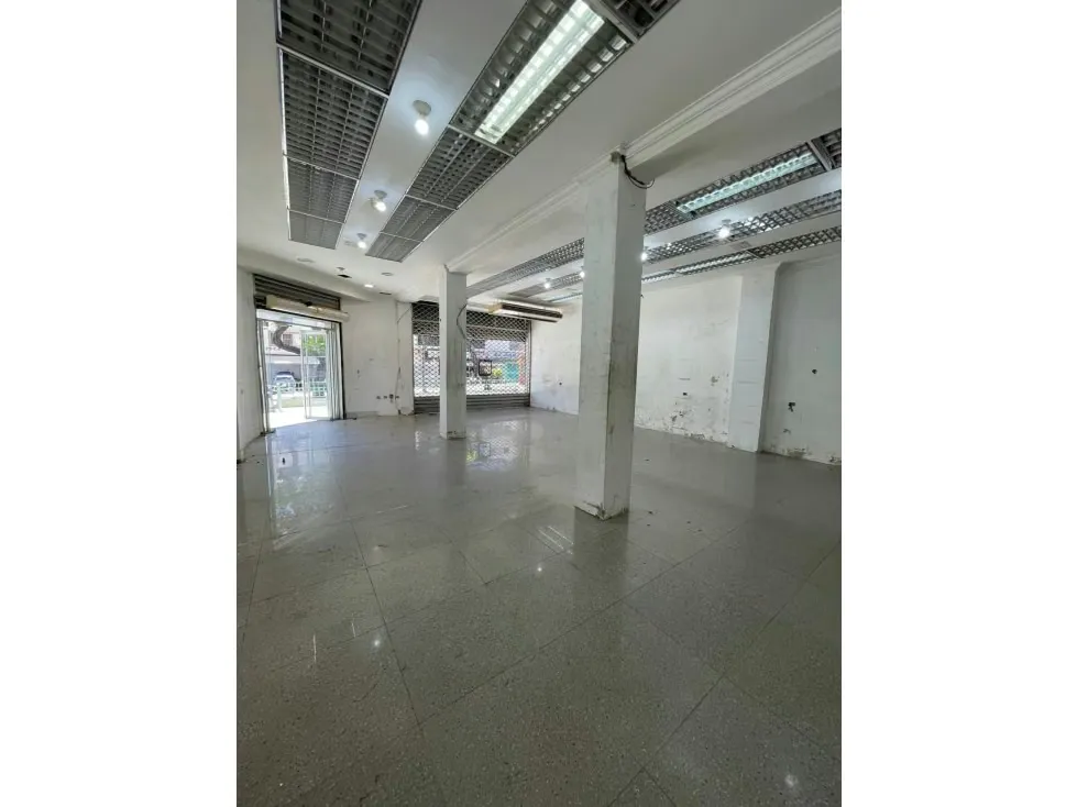 LOCAL COMERCIAL - AV. ROOSVELT - 160 Mts2 - 6