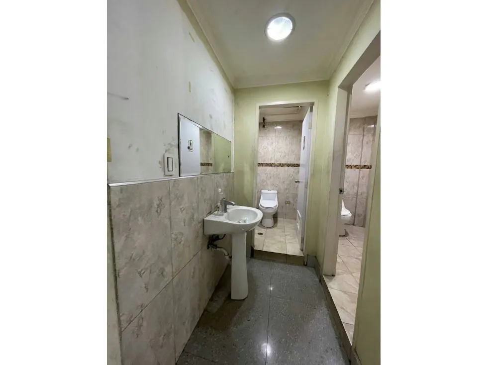 LOCAL COMERCIAL - AV. ROOSVELT - 160 Mts2 - 9