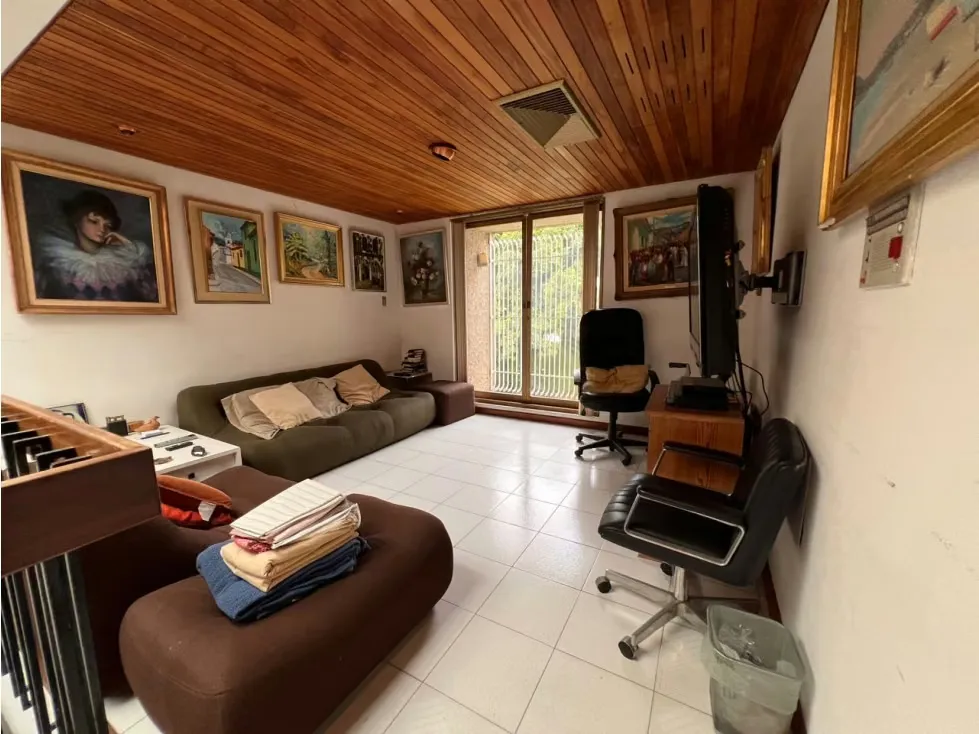 Se Vende edificio 1450m² const + 3700 terr 8h+s/8.5b+s/12p Los Chorros - 16