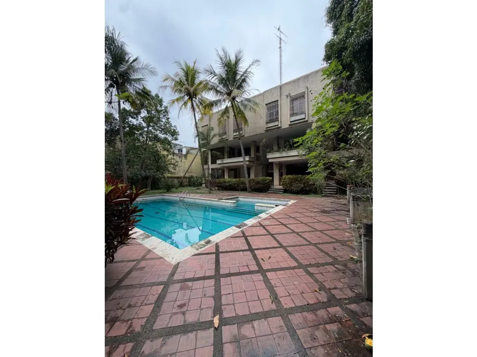 Se Vende edificio 1450m² const + 3700 terr 8h+s/8.5b+s/12p Los Chorros - 37
