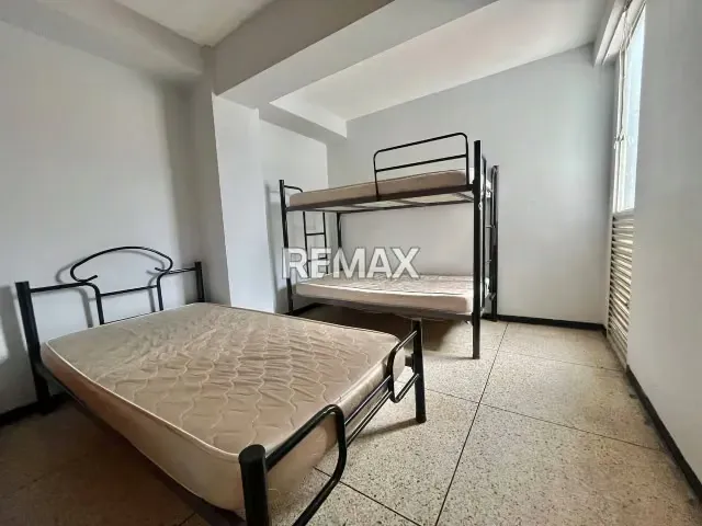 En alquiler apartamento amoblado ETIQUETA VERDE en el casco de Chacao, balcon con hermosa vista y 1 puesto de estacionamiento - 11