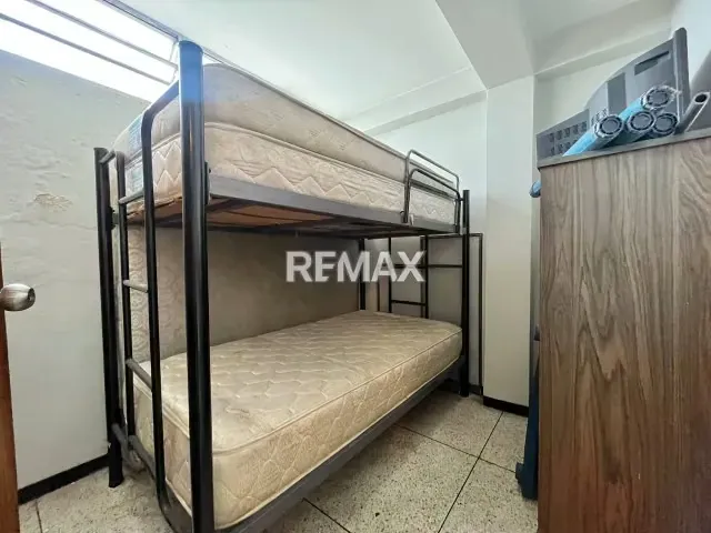 En alquiler apartamento amoblado ETIQUETA VERDE en el casco de Chacao, balcon con hermosa vista y 1 puesto de estacionamiento - 16