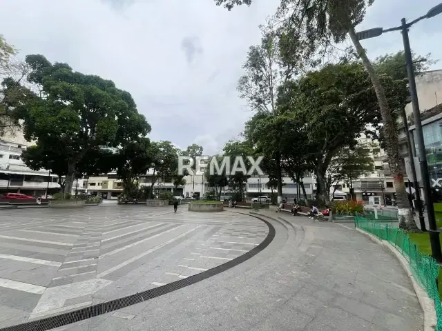 En alquiler apartamento amoblado ETIQUETA VERDE en el casco de Chacao, balcon con hermosa vista y 1 puesto de estacionamiento - 19