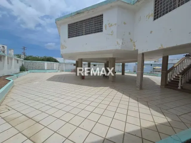 COMPLEJO COMERCIAL Y DE EVENTOS EN MARACAIBO - 14