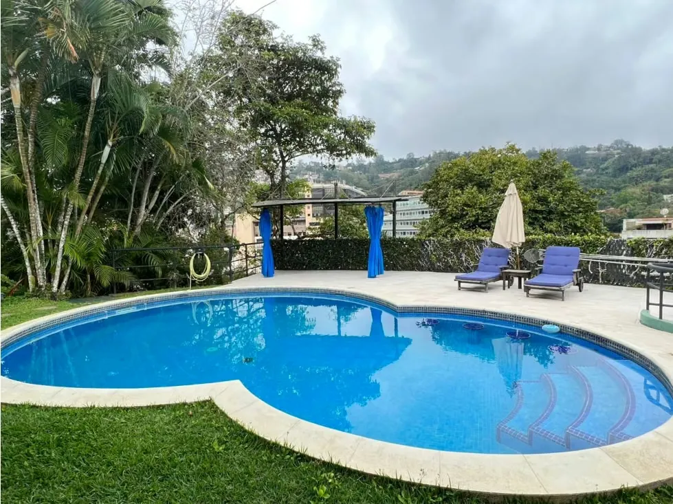Se vende Casa 2218m² 3h+1s/4b+1s/4p , La Lagunita - 2