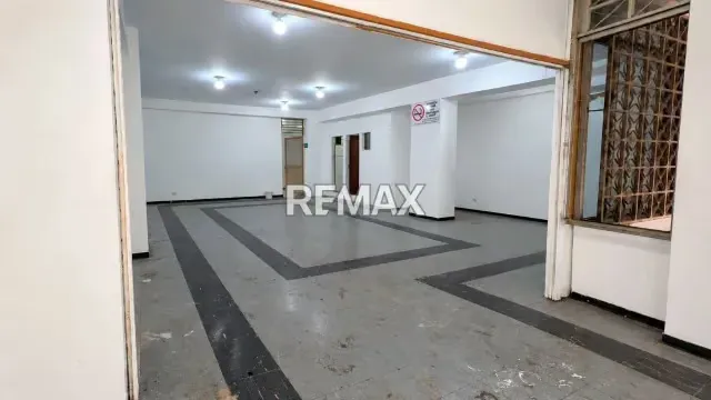 Local comercial en Alquiler, cerca de la Av. Fuerzas Armadas, Altagracia, Caracas - 4