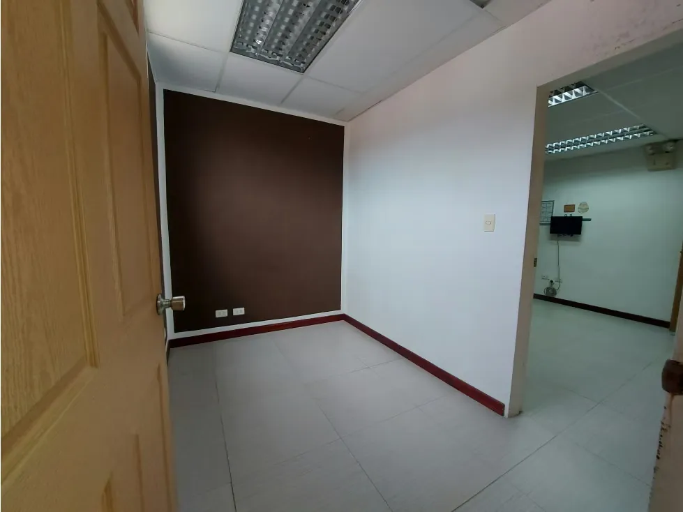 Vendo Galpon Comercial 420m2 Pueblo del Hatillo 5715 - 32