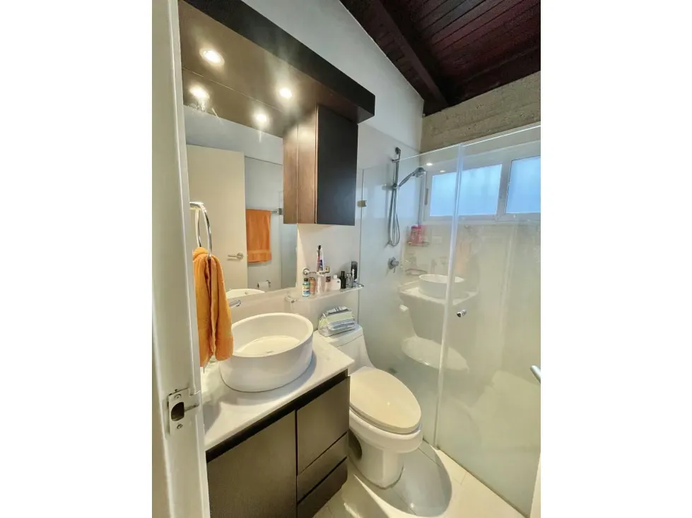 En venta casa 900m2 5h+2s/5.5+s/6p La Lagunita - 18