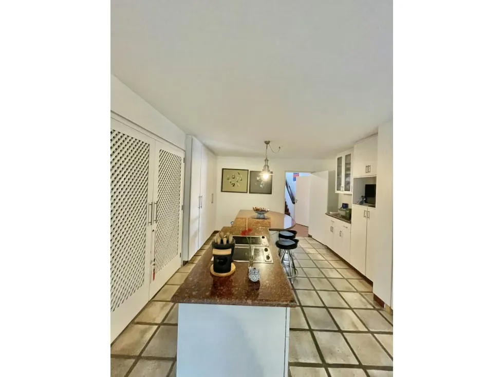 En venta casa 900m2 5h+2s/5.5+s/6p La Lagunita - 9