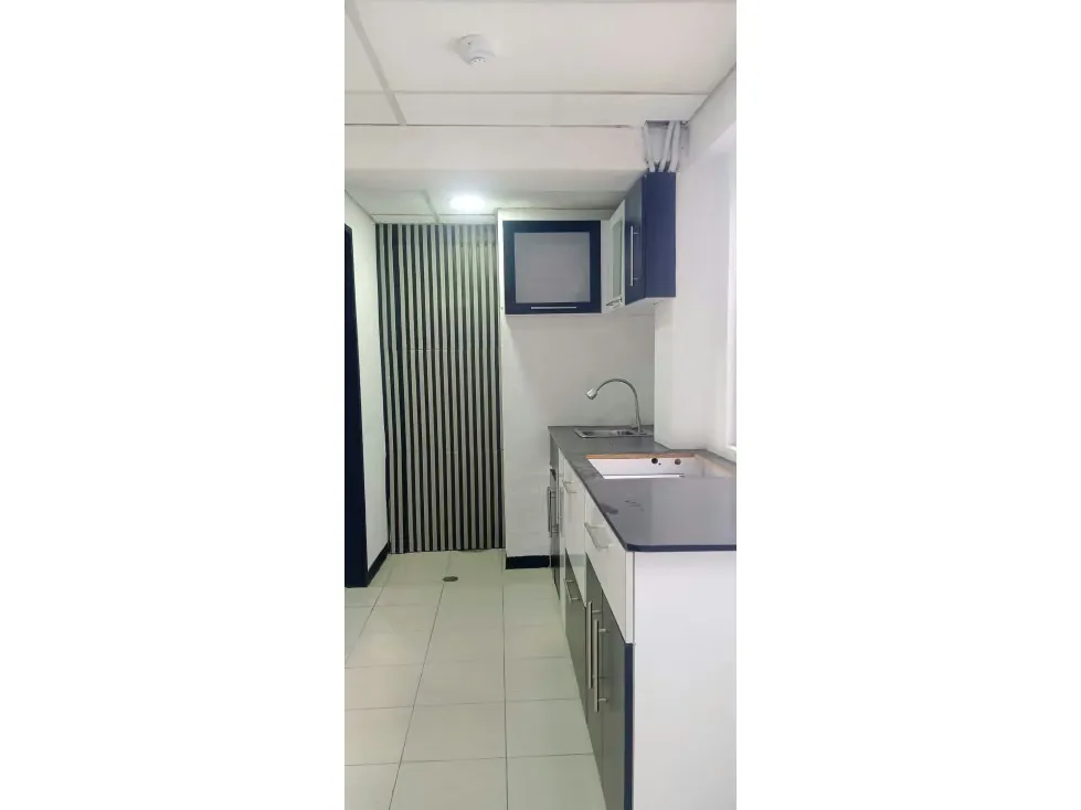 Alquilo oficina 145m2 Boleita Sur 7542 - 11
