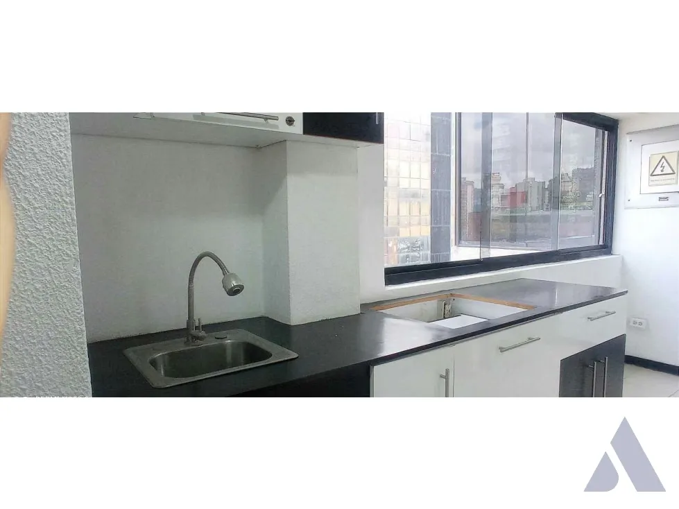 Alquilo oficina 145m2 Boleita Sur 7542 - 4