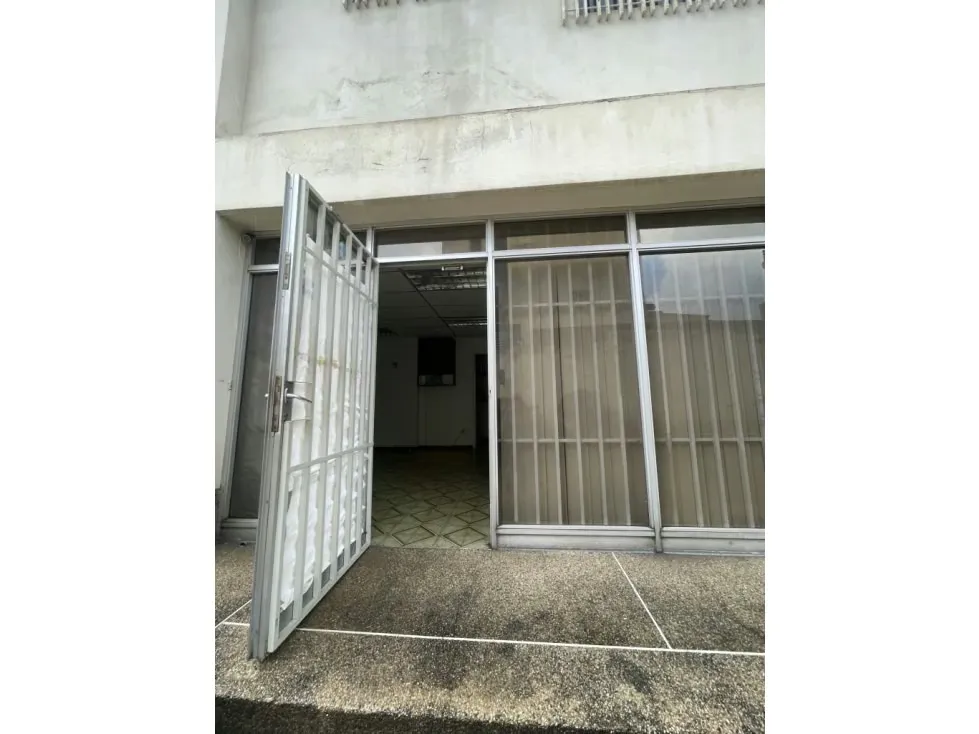 Se alquila local 34m2 Alta Florida 3585 - 7