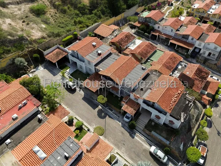 Casa (Duplex) en Venta en Parroquia Santa Rosa, Lara - 3