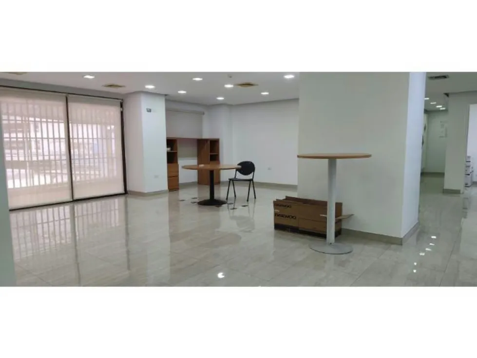 Alquilo oficina 140+40m2 Los Palos Grandes 4666 - 10