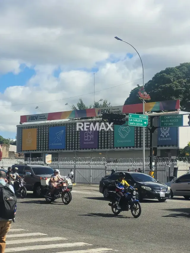 OFICINA EJECUTIVA, EN VENTA, EN ZONA ESTRATÉGICA DE LOS DOS CAMINOS - 16