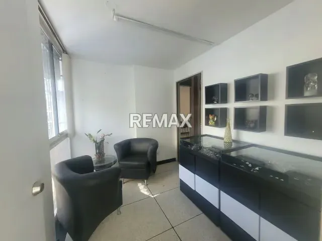 OFICINA EJECUTIVA, EN VENTA, EN ZONA ESTRATÉGICA DE LOS DOS CAMINOS - 18
