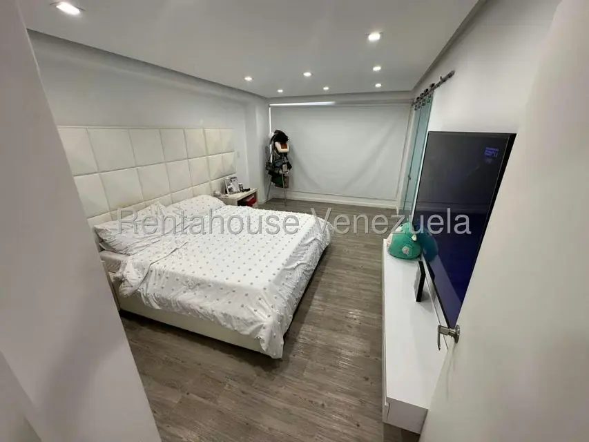 Apartamento (1 Nivel) en Venta en Alto Hatillo, Distrito Metropolitano - 23