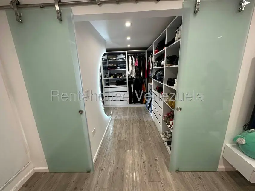 Apartamento (1 Nivel) en Venta en Alto Hatillo, Distrito Metropolitano - 25