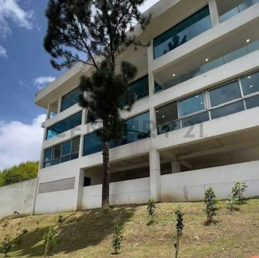 En Venta Apartamento de Lujo en Urb. La Lagunita | Cerca del Colegio Claret
