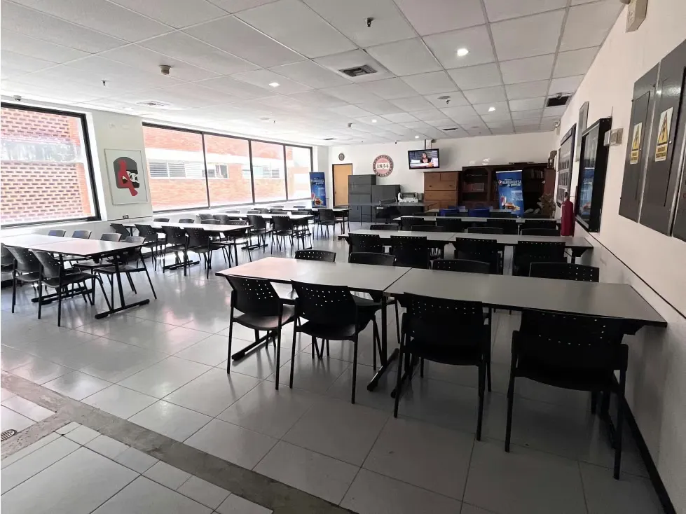 OFICINAS EN LA URBINA SE ALQUILA POR ESPACIOS DE 20M2 (IG) - 14