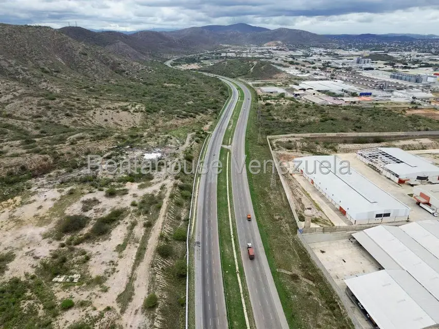Terreno (Industrial) en Venta en Zona Industrial 2, Lara - 7