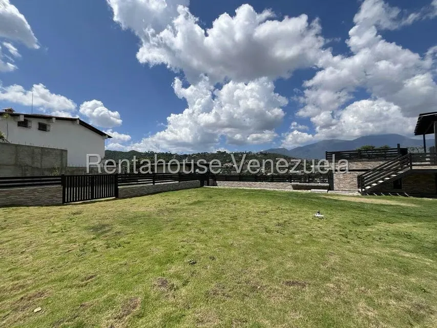 Terreno (Residencial) en Venta en Prados del Este, Distrito Metropolitano - 12