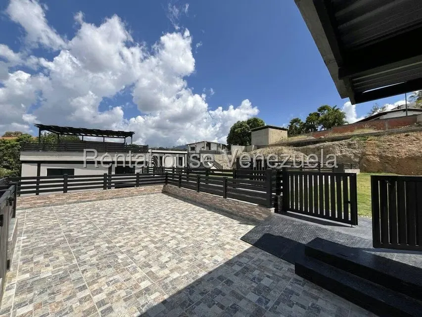 Terreno (Residencial) en Venta en Prados del Este, Distrito Metropolitano - 16