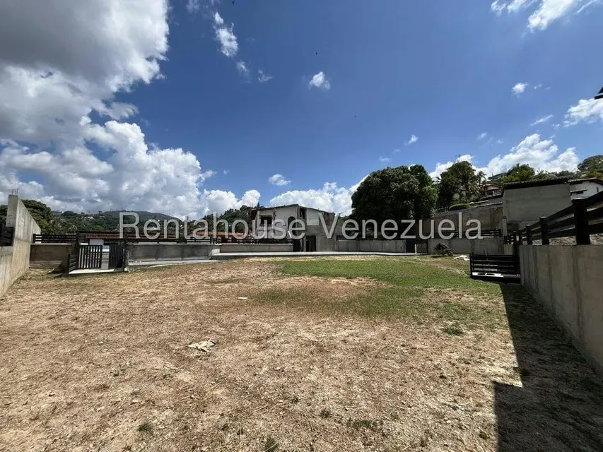 Terreno (Residencial) en Venta en Prados del Este, Distrito Metropolitano - 4