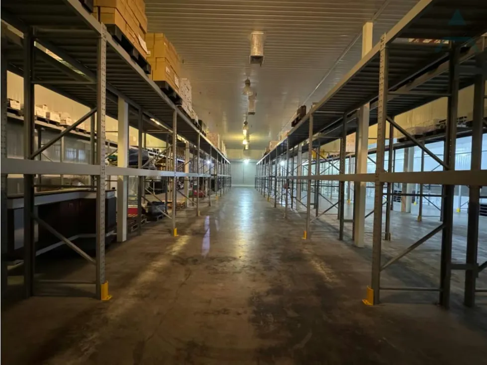 Se vende Galpon 2400m² Guarenas - 8