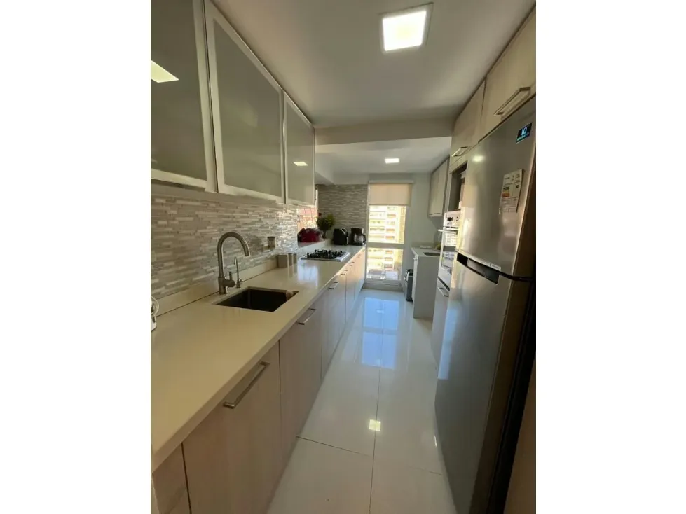 Vendo apartamento 97m2 Los Palos Grandes ref. Amarilla/piso alto - 17